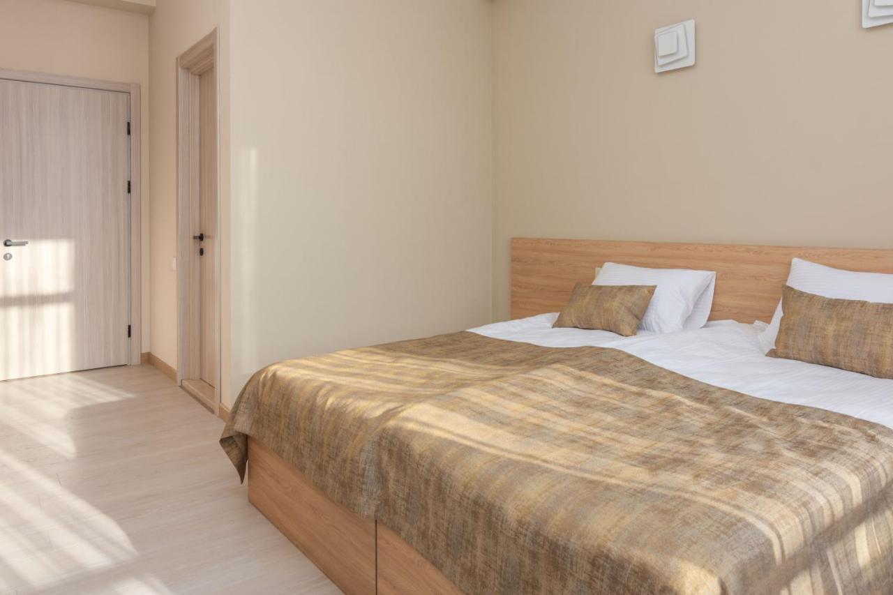 Hotel Alexandria Saguramo Exterior photo